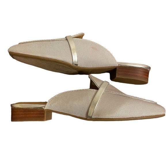 NWT Marc Fisher Namila Silver Tailored Mules Flats Size 7 - Picture 15 of 15